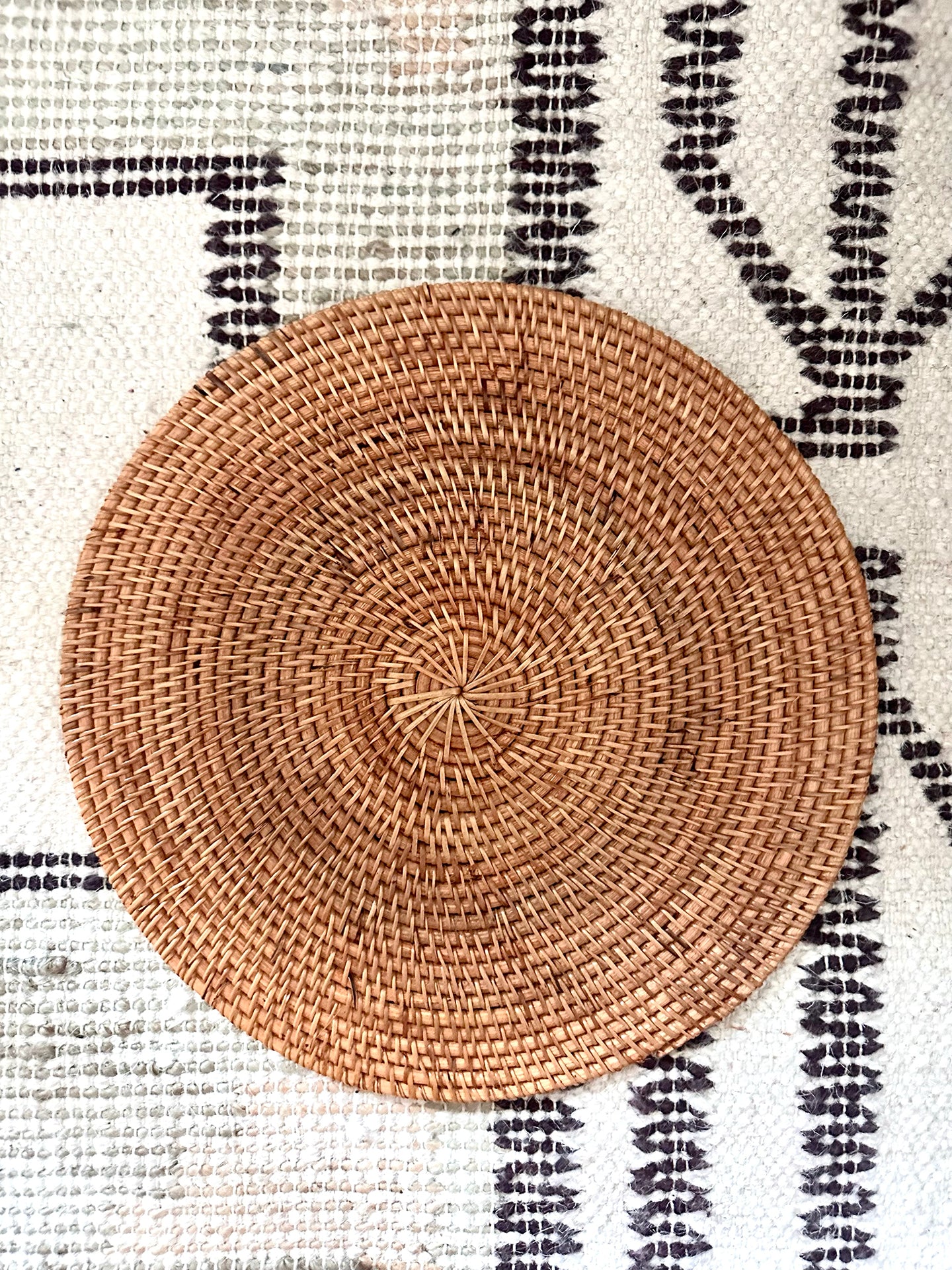 HONEY BROWN RATTAN PLACEMAT
