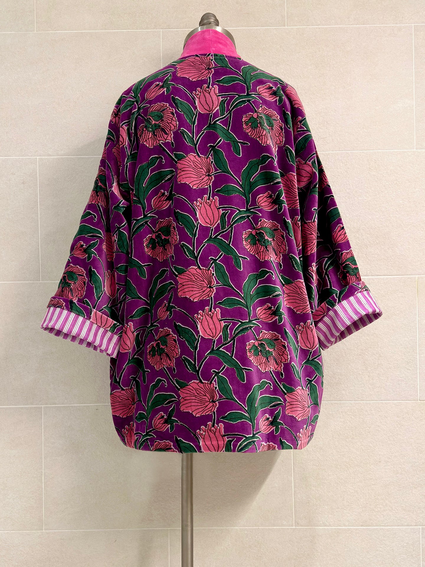 PURPLE FLORAL SHORT VELVET ROBE