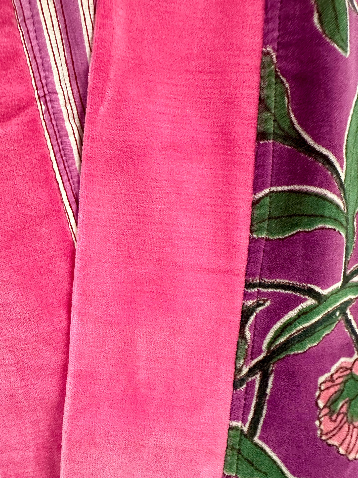 PURPLE FLORAL SHORT VELVET ROBE