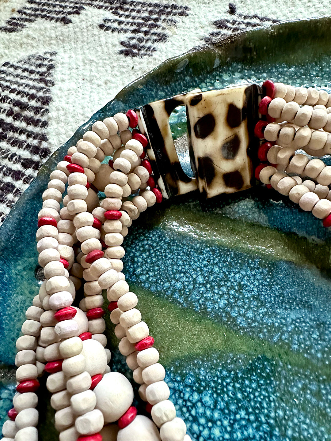 PEPPERMINT WOOD NECKLACE