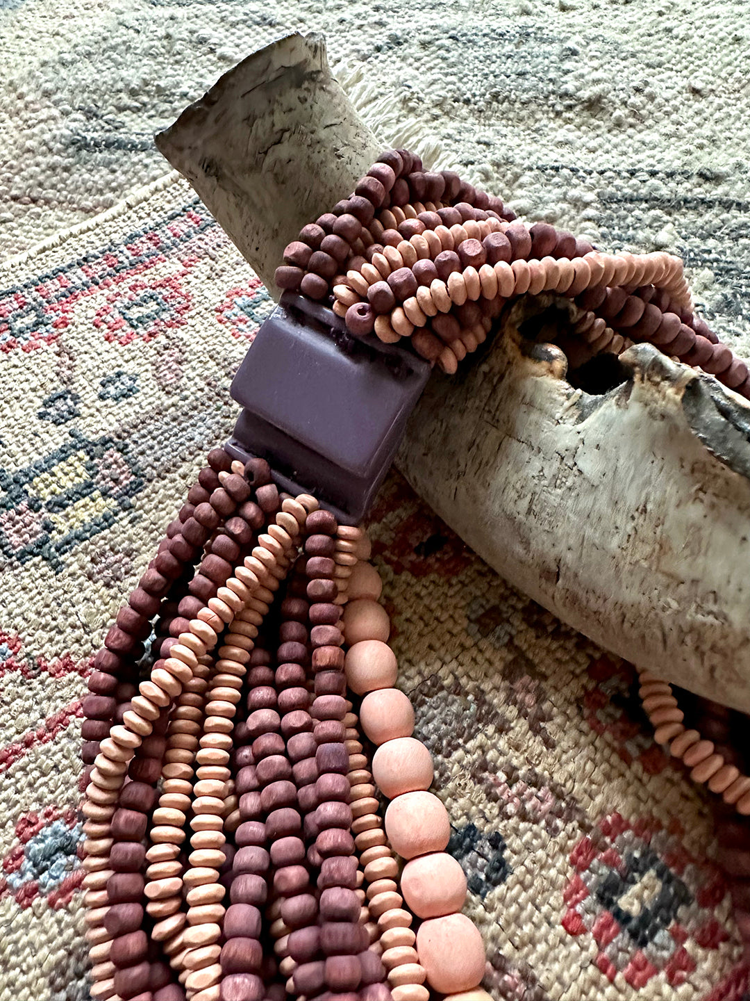 ROSE WOOD NECKLACE