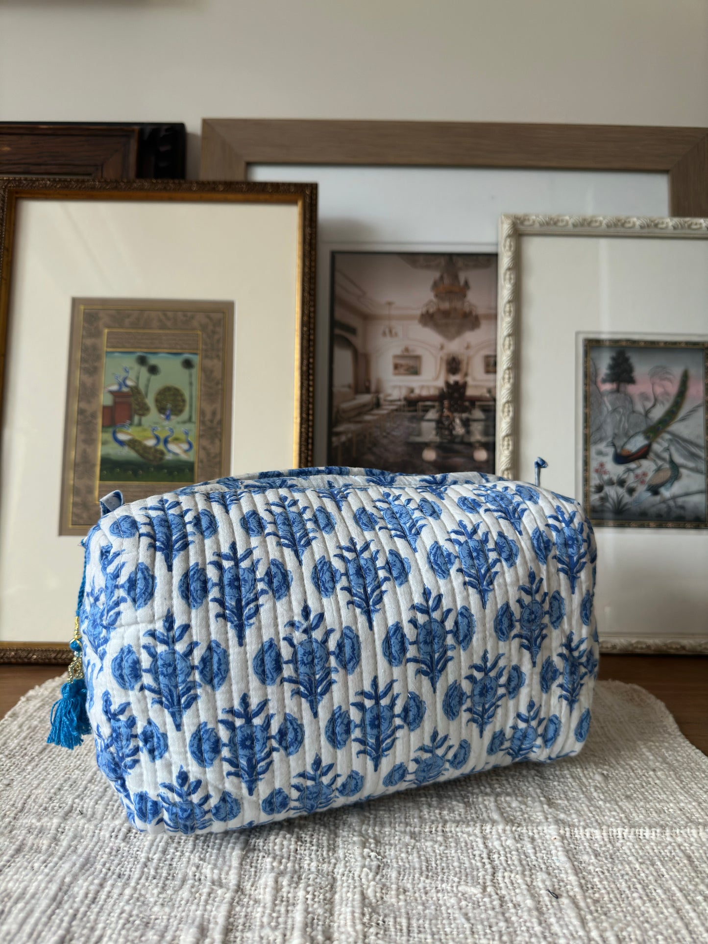 TOILETRY BAG