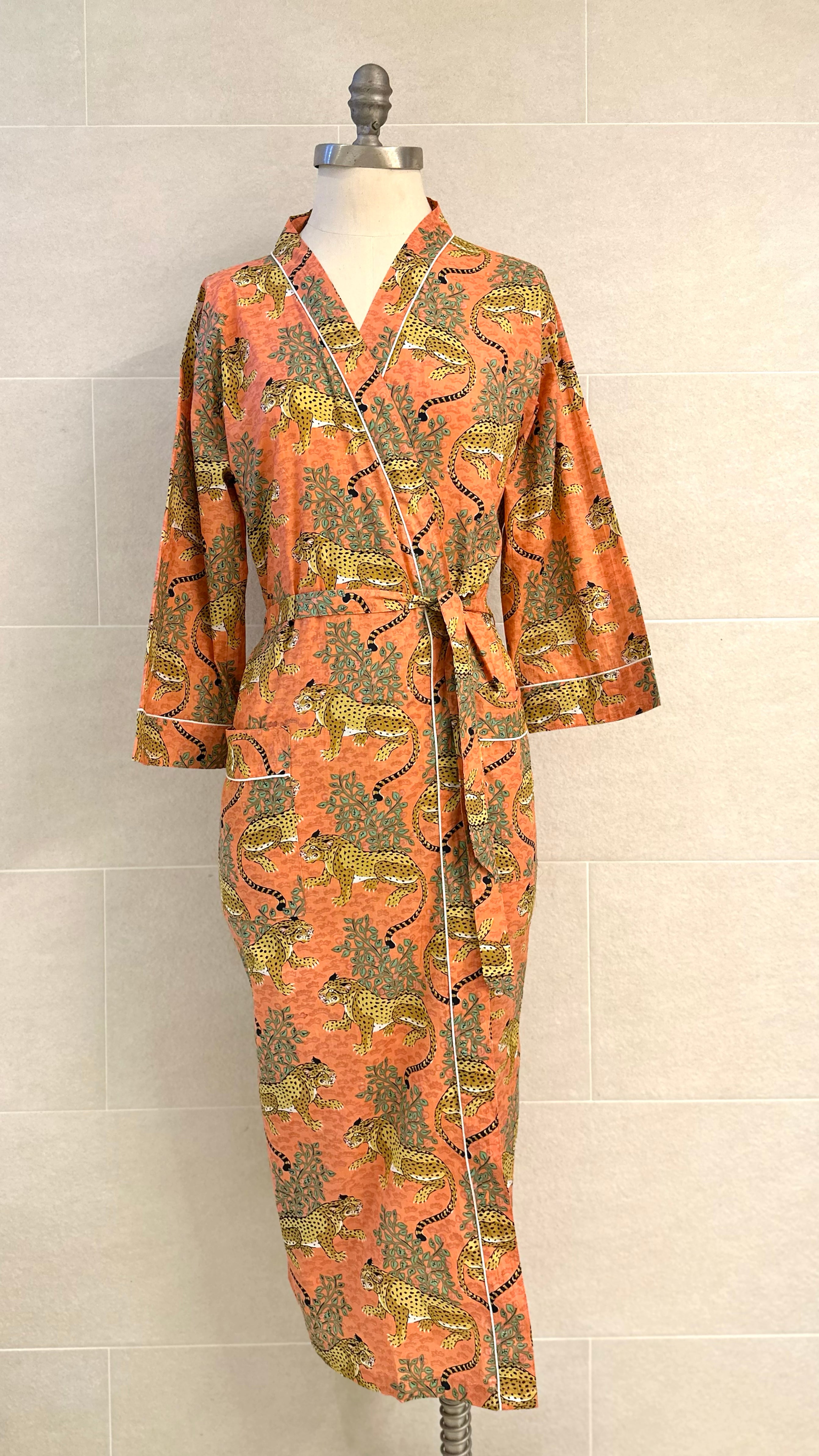 BATH ROBE