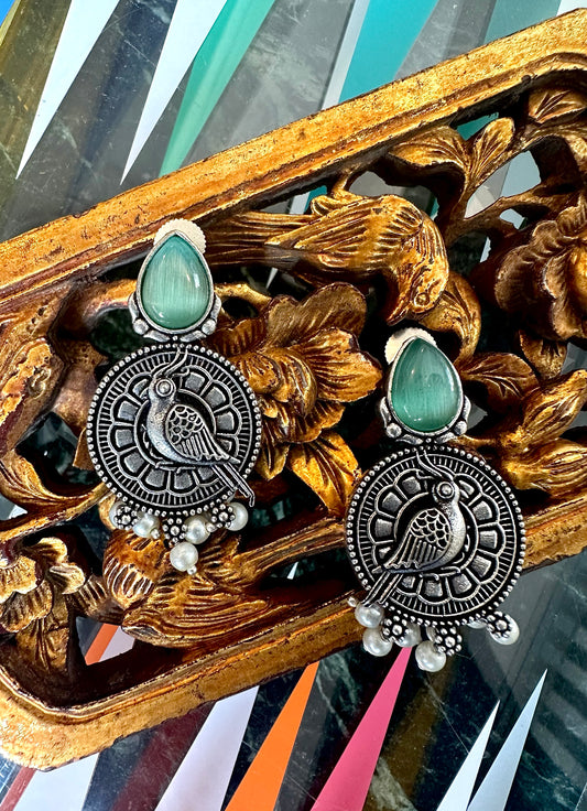 THE MESSENGER EARRINGS